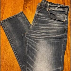 American Eagle Outfitters Men's Washed Blue Straight Jeans